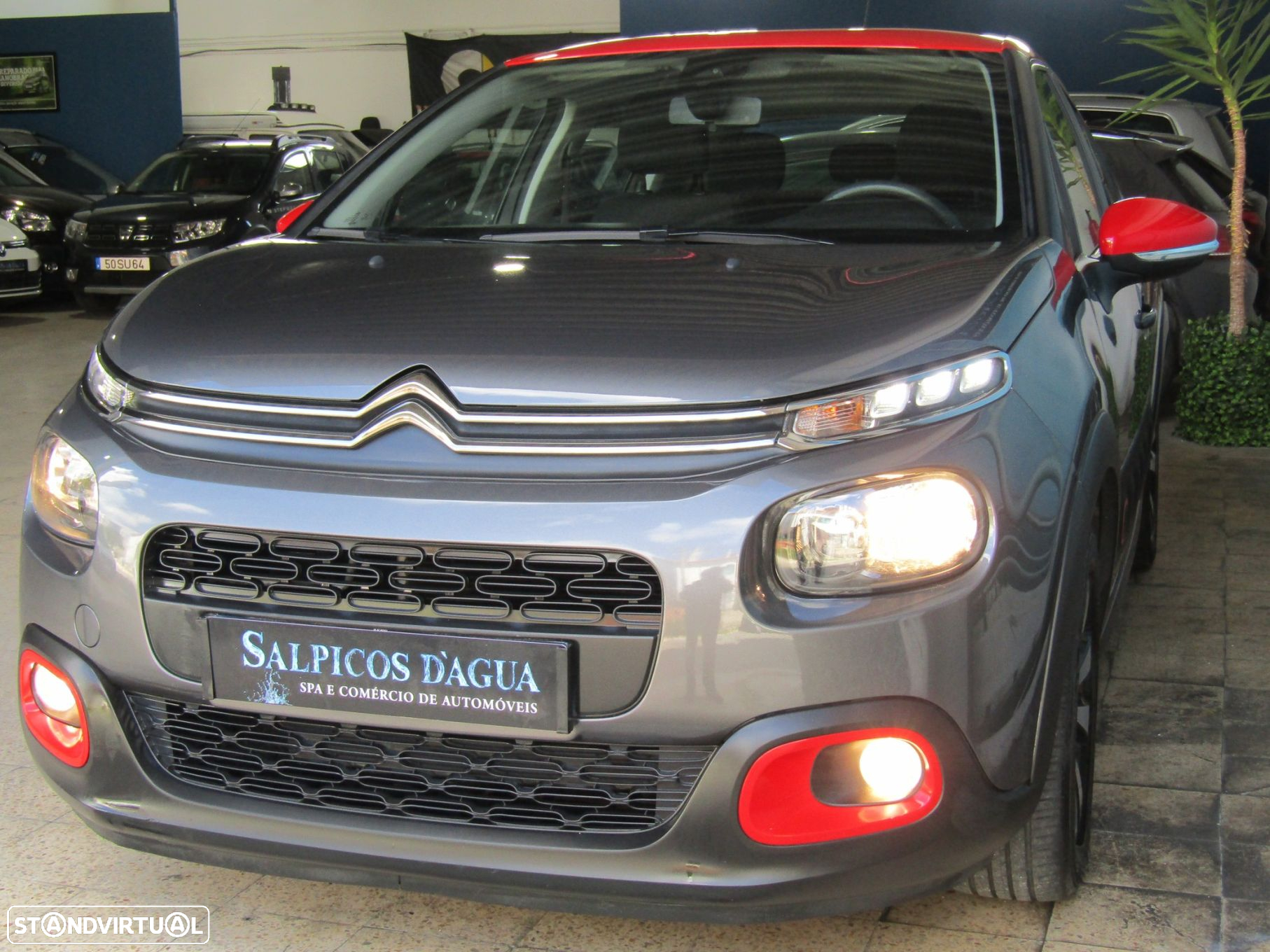 Citroën C3 1.2 PureTech Shine - 4