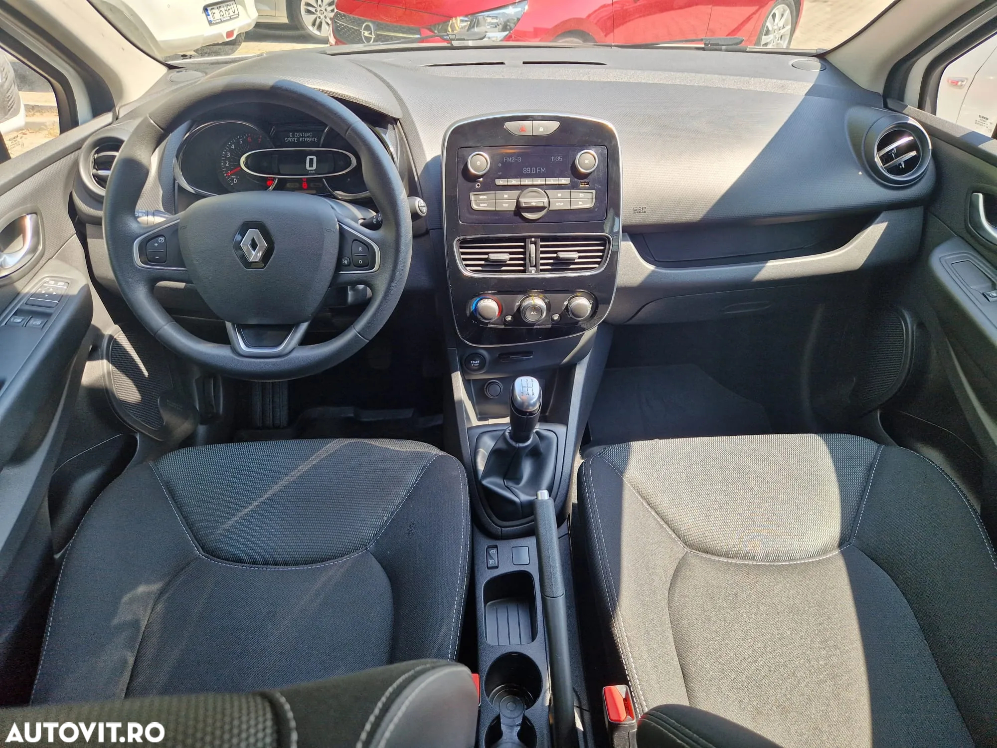 Renault Clio V 1.0 TCe Life - 10