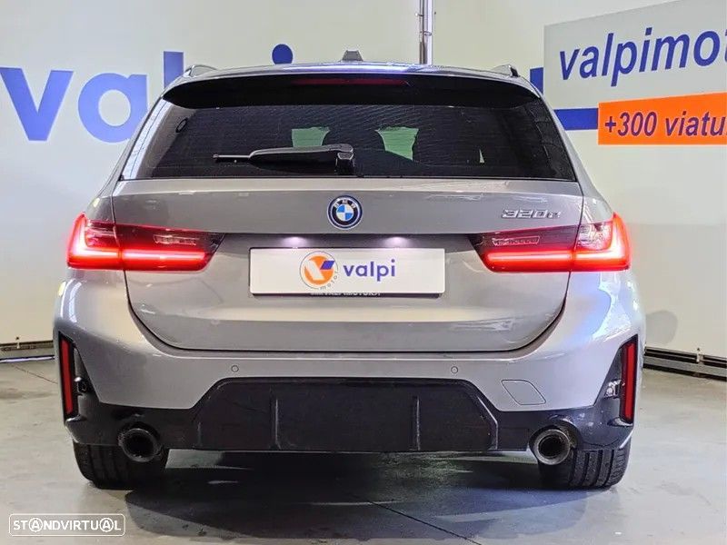 BMW 320 e Pack Desportivo M Auto - 12