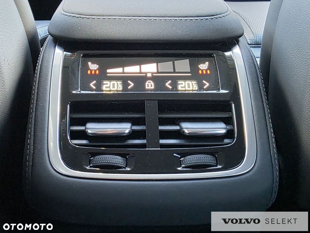 Volvo XC 90 - 36