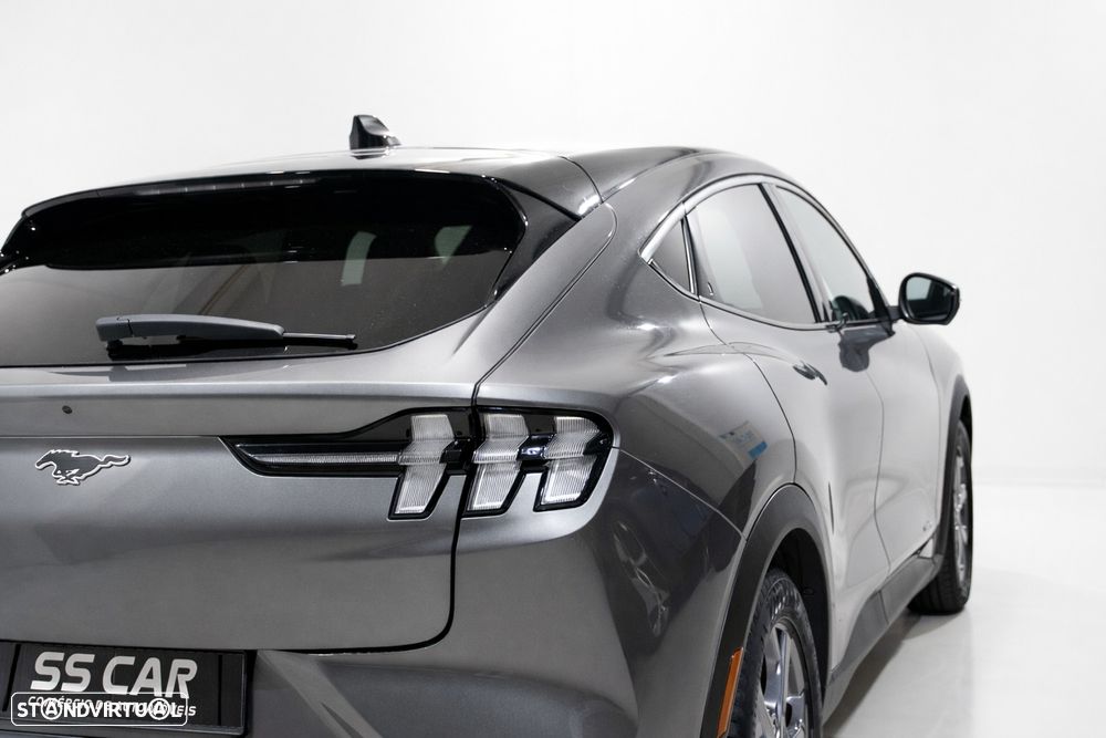 Ford Mustang Mach-E Standard - 4