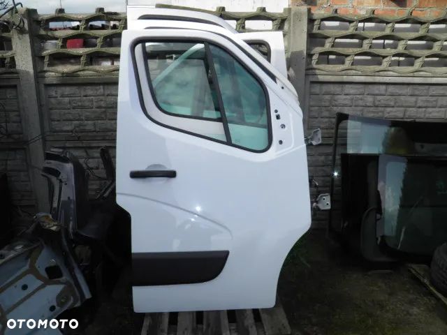 DRZWI PRAWE RENAULT MASTER IV 2022r KPL - 2