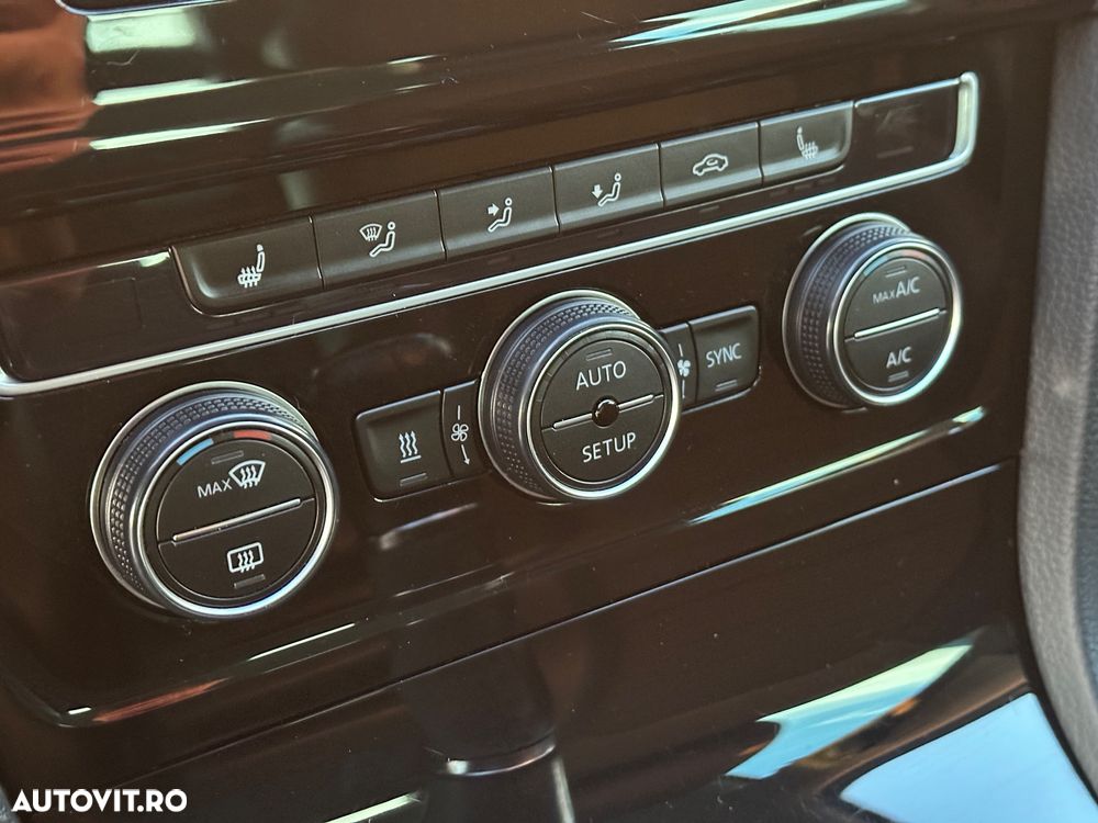 Volkswagen Golf 2.0 TDI (BlueMotion Technology) Highline - 22