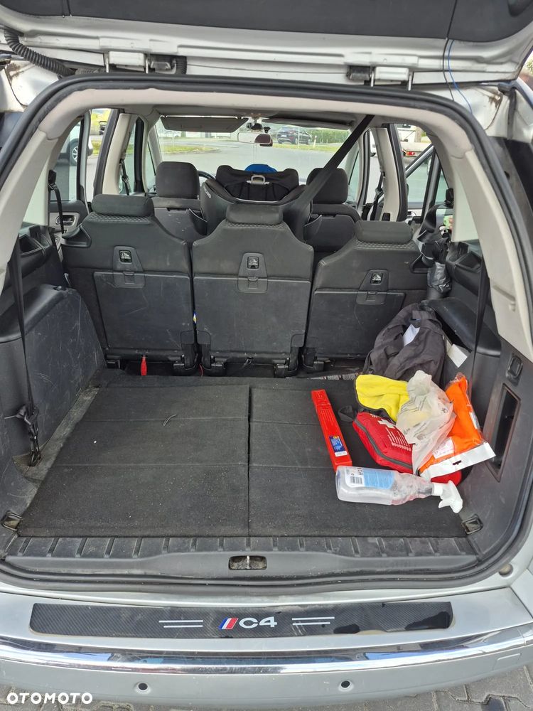 Citroën C4 Grand Picasso - 11