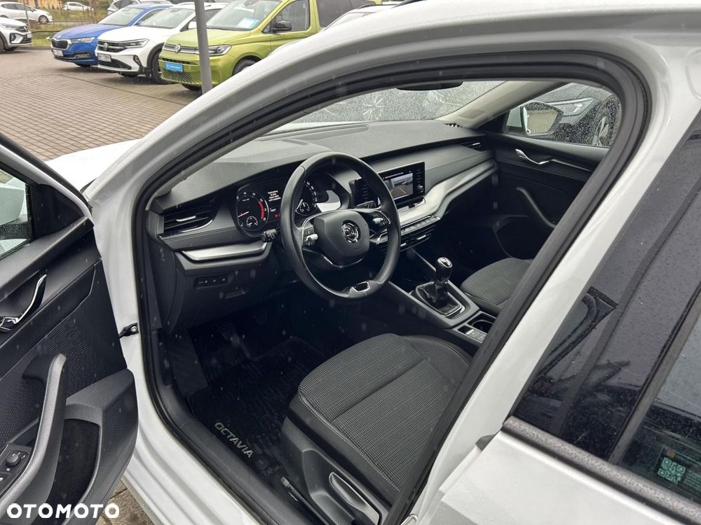 Skoda Octavia - 10