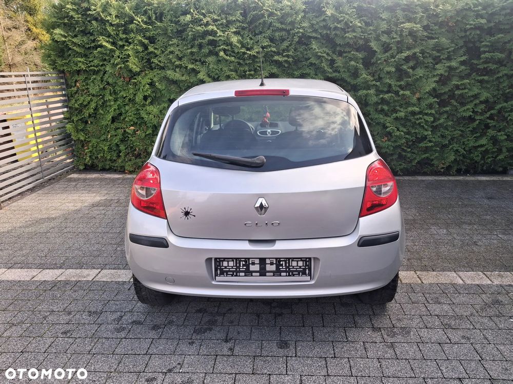 Renault Clio 1.2 16V TCE Dynamique - 10