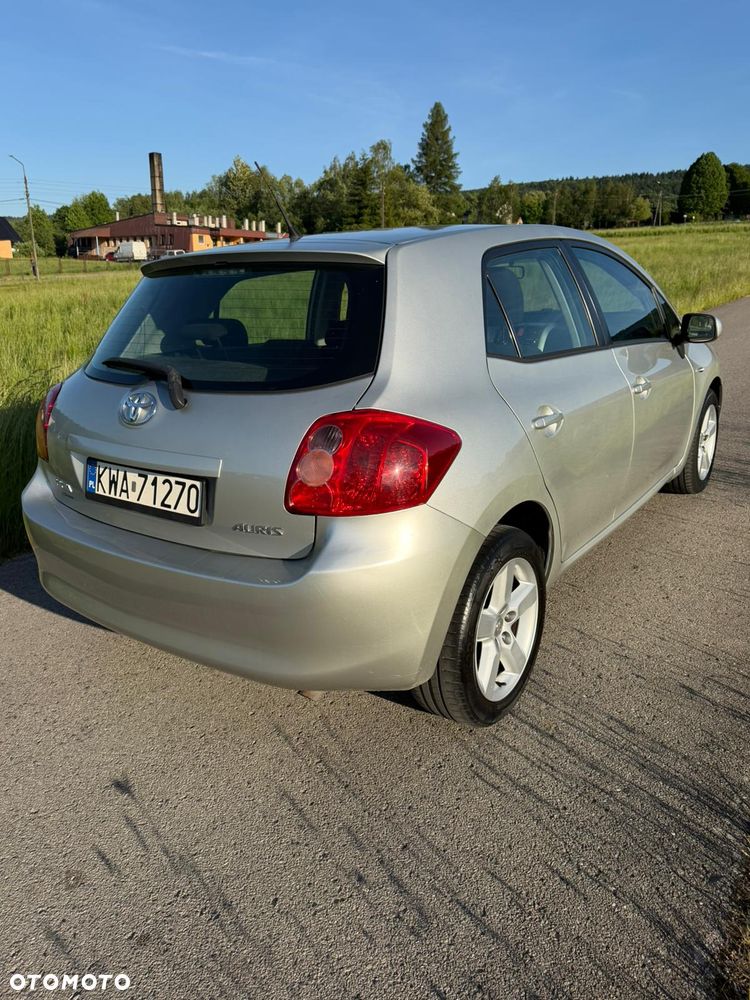 Toyota Auris 1.6 Executive - 10