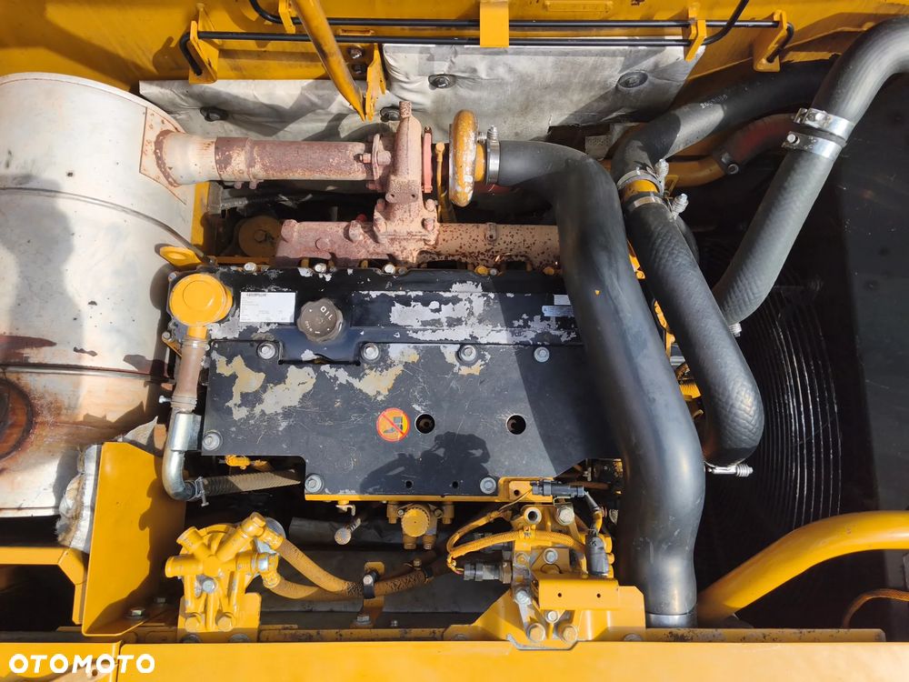 Caterpillar 320DL - 12