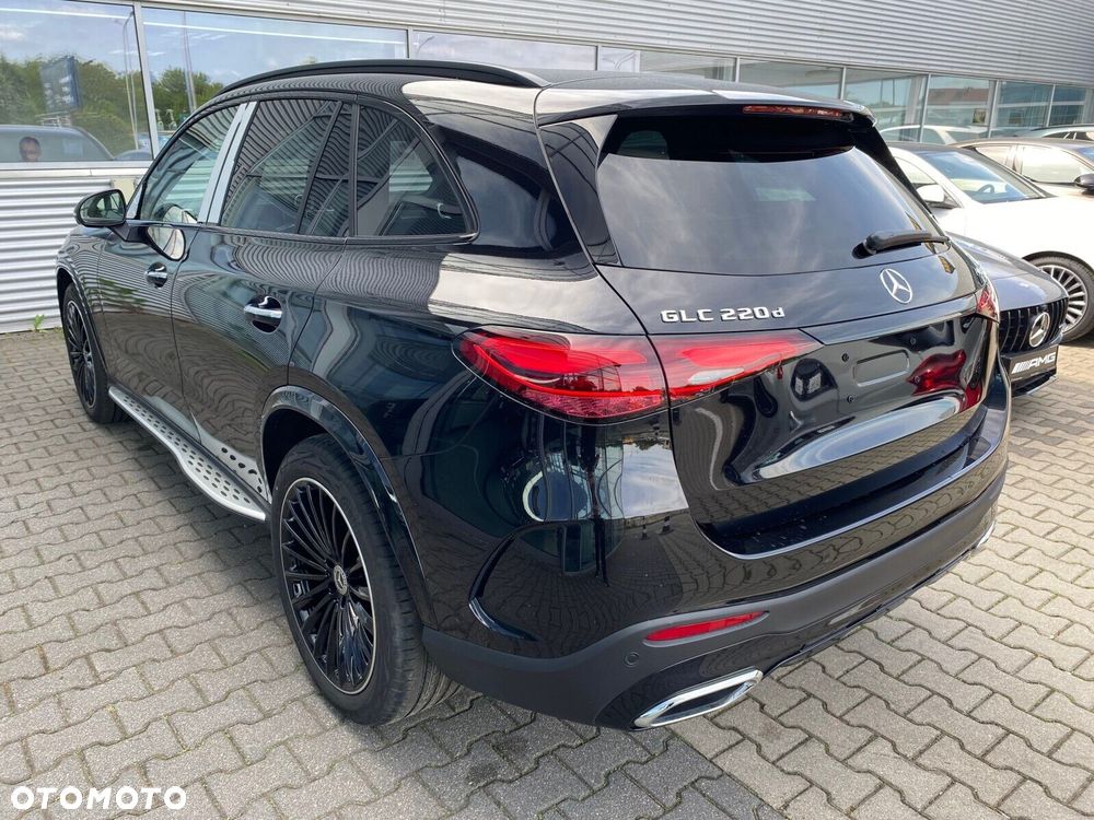 Mercedes-Benz GLC - 2