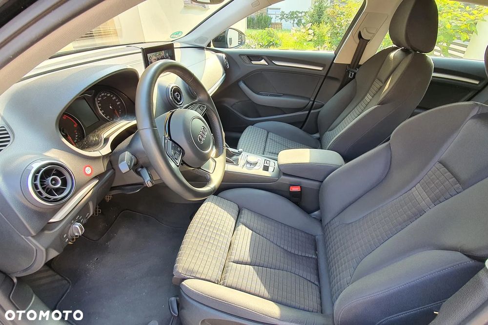 Audi A3 Sportback 1.6 TDI Ambition - 15
