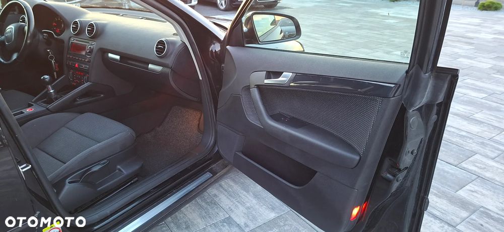 Audi A3 Sportback 1.9 TDI DPF S line Sportpaket (plus) - 22