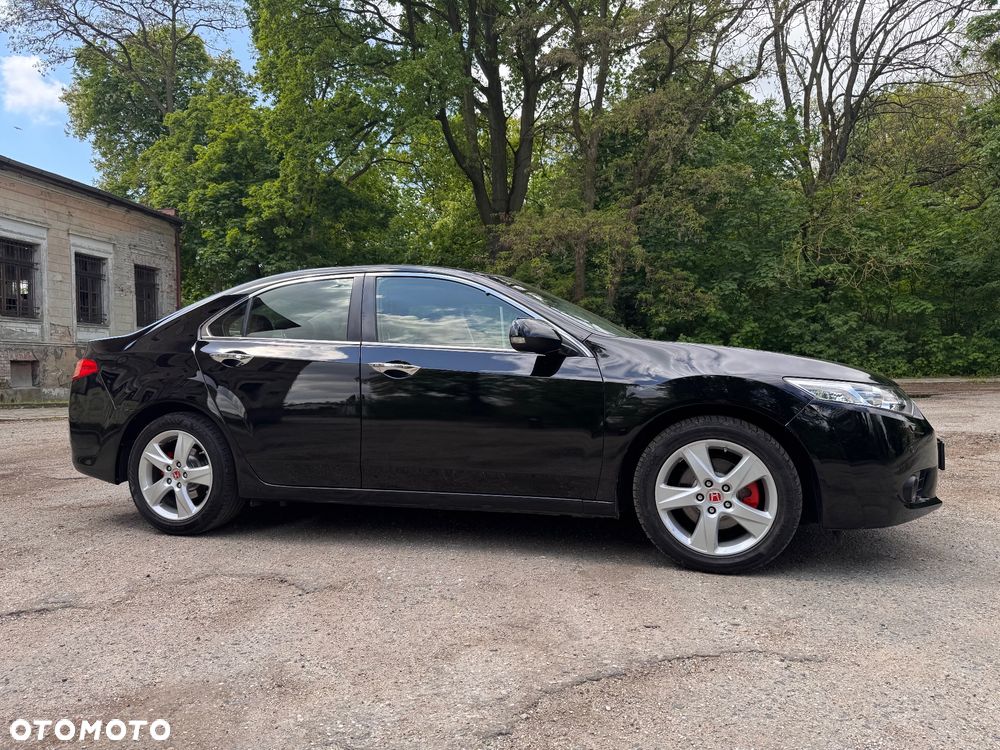 Honda Accord 2.0 Elegance 50 Jahre Edition - 30
