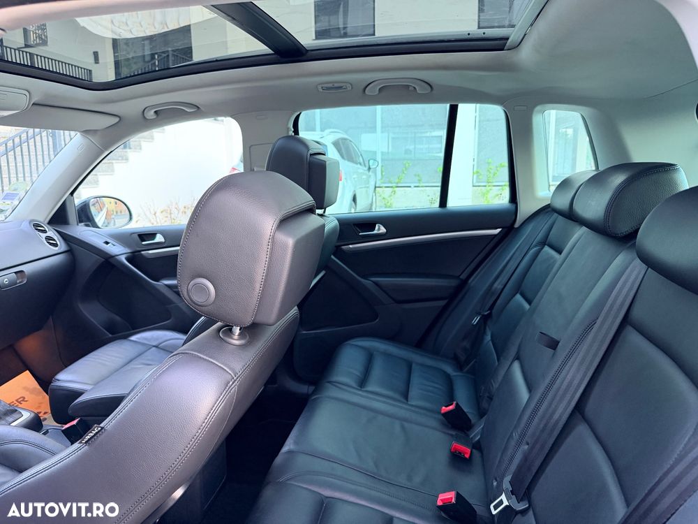 Volkswagen Tiguan - 12