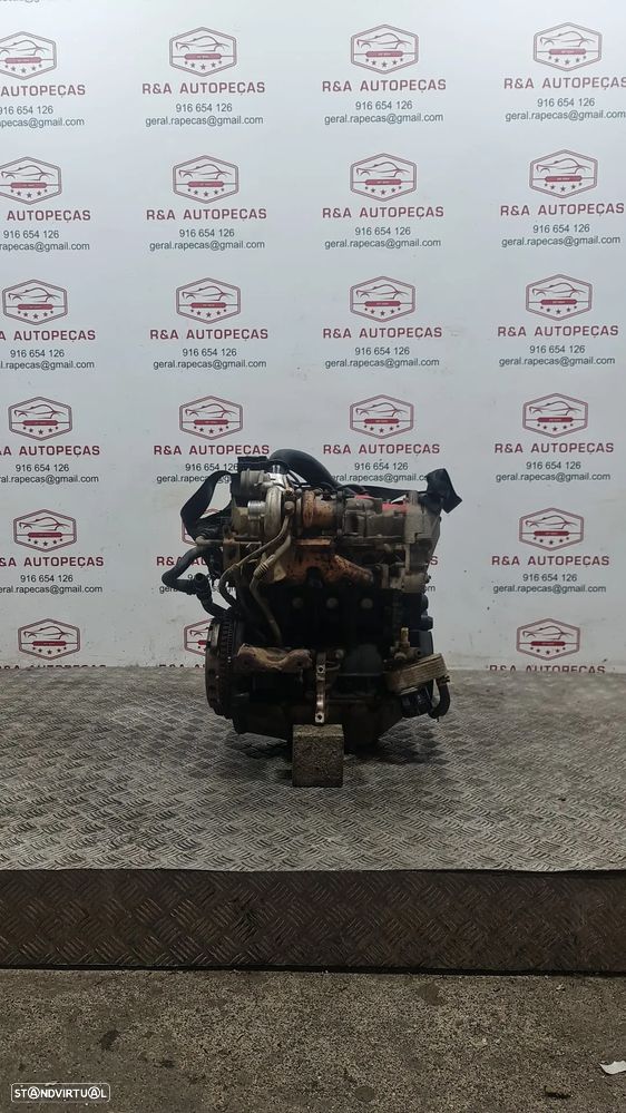 Motor Completo Renault Clio III 1.2 TCE 100cv Ref D4FH784 - 4