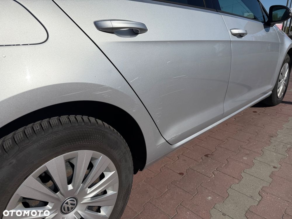 Volkswagen Golf 1.6 TDI Trendline DSG - 6