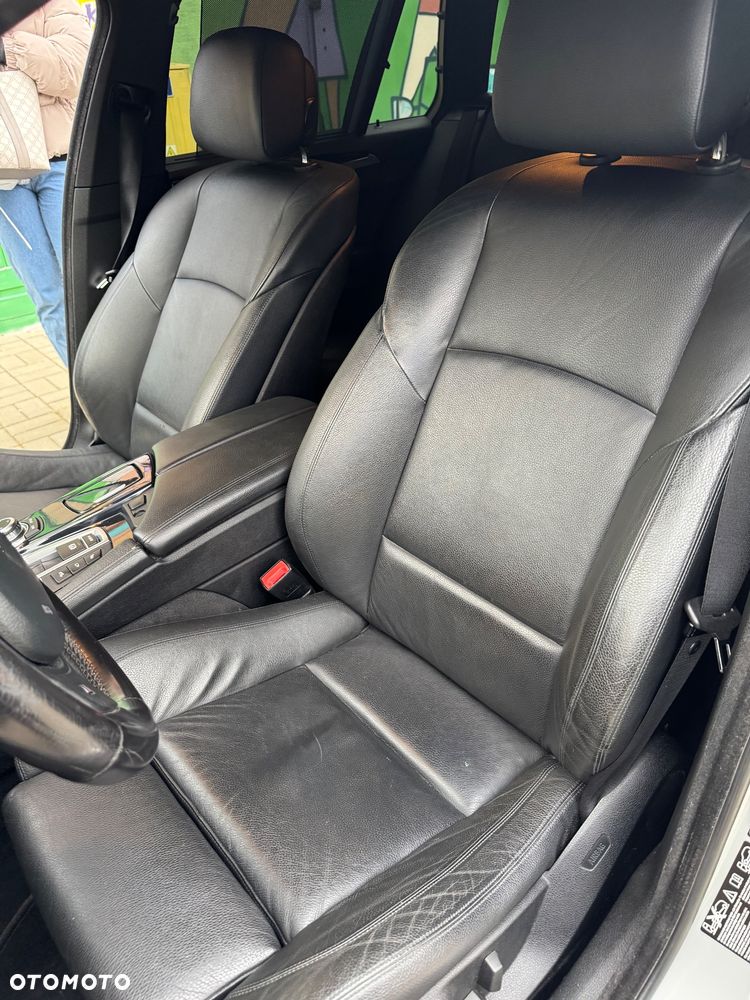 BMW Seria 5 530d xDrive - 12