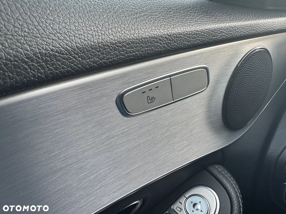 Mercedes-Benz Klasa C 180 9G-TRONIC - 18