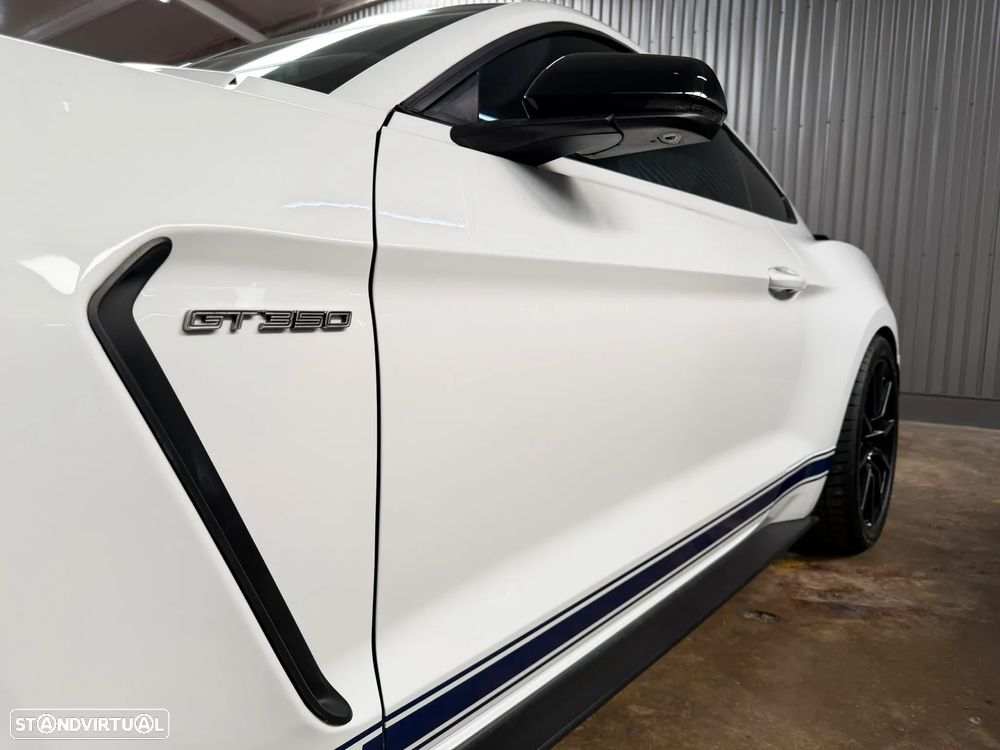 Ford Mustang Shelby GT350 5.2 V8 - 51