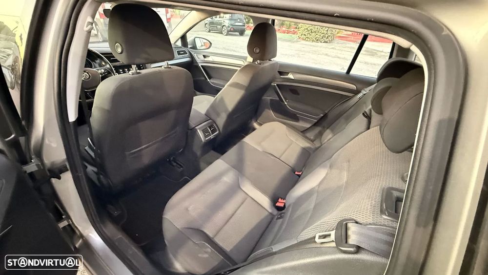 VW Golf Variant 1.6 TDi Highline - 55