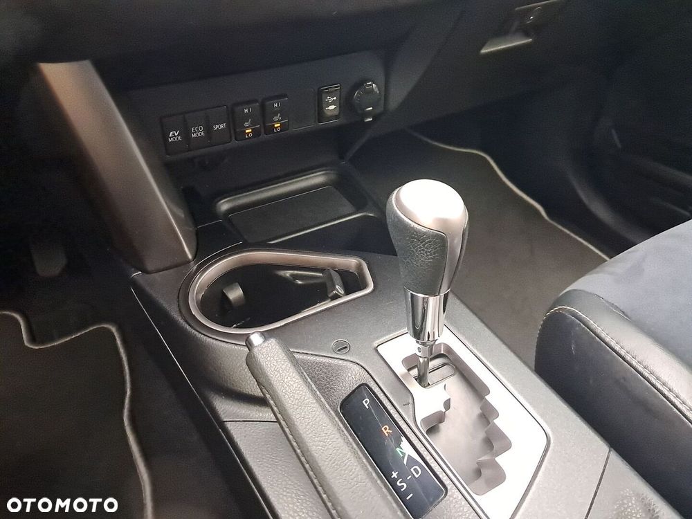 Toyota RAV4 Hybrid Style 4x4 - 27