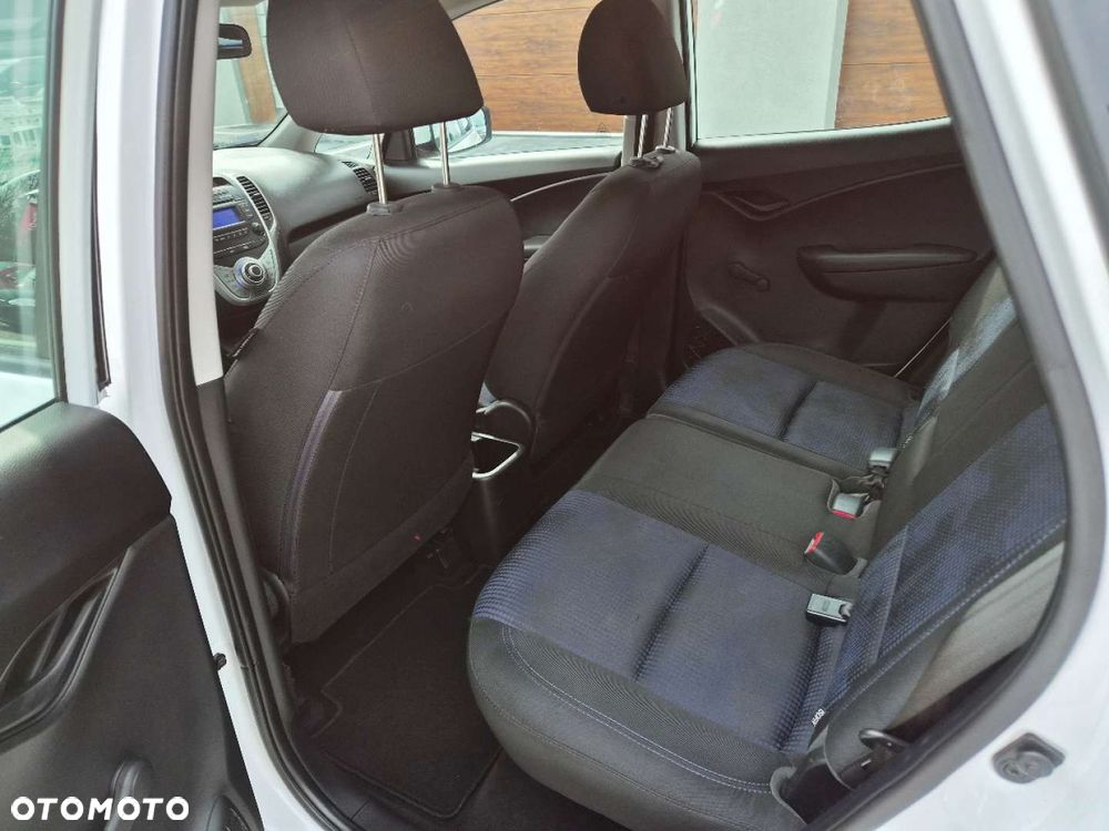 Hyundai ix20 - 16
