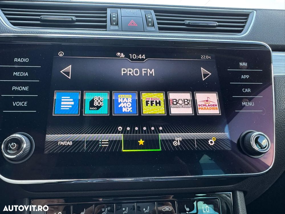 Skoda Superb Combi 2.0 TDI DSG Style - 17