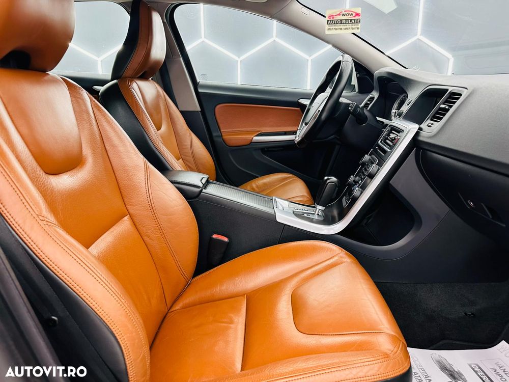 Volvo V60 D4 Geartronic Momentum - 17