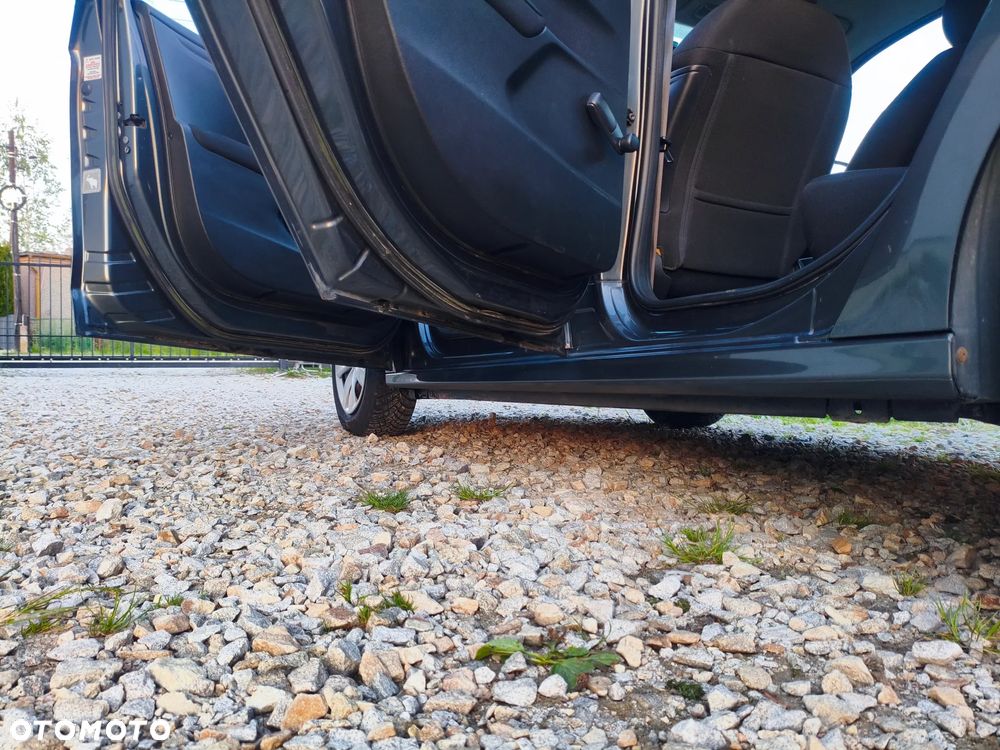 Citroën C-Elysée 1.6 HDi Seduction - 26