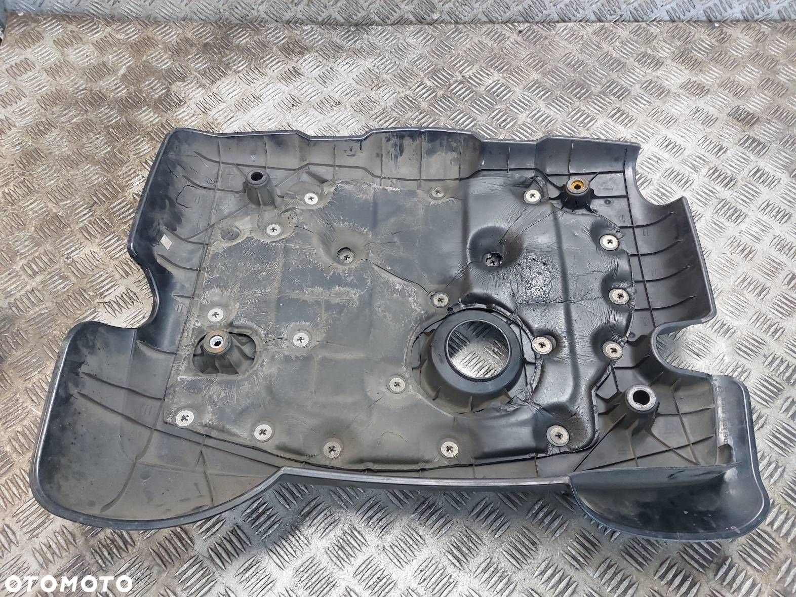 OSŁONA SILNIKA GÓRNA SSANGYONG KYRON I 2.0 XDI A6640100014 - 2