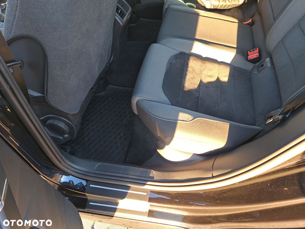 Volkswagen Golf 2.0 TDI BMT Highline - 12