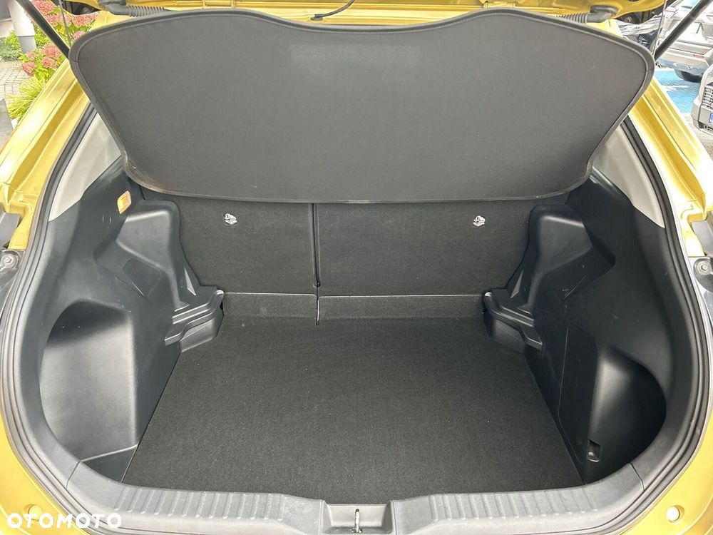Toyota Yaris Cross Hybrid 1.5 Comfort - 23
