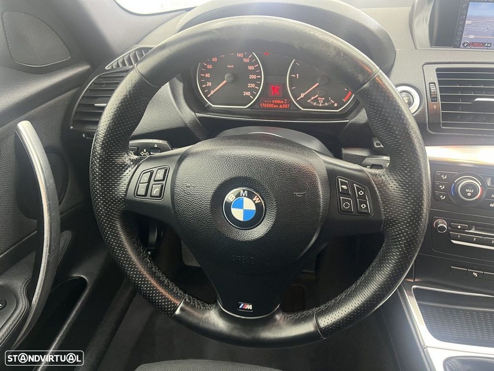 BMW 118 d Pack M - 15