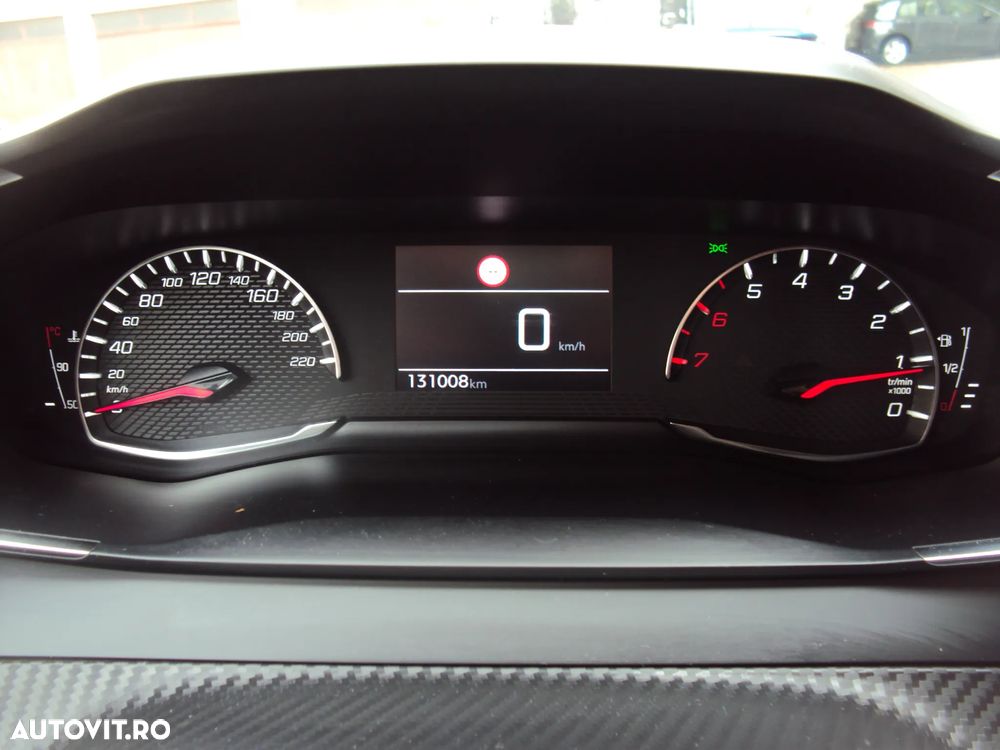 Peugeot 2008 1.5 BlueHDI FAP Allure - 9