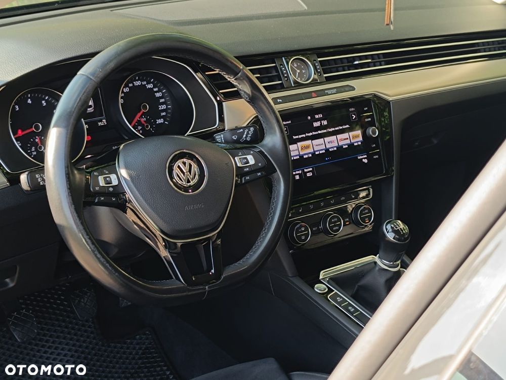 Volkswagen Passat 1.5 TSI EVO Business - 13