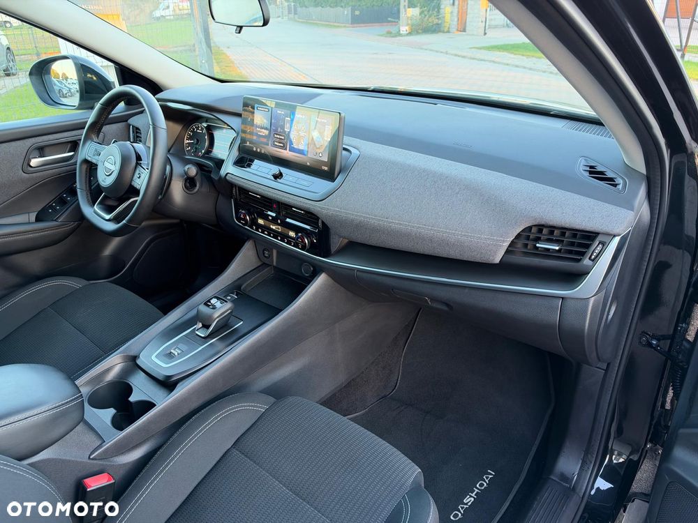Nissan Qashqai 1.3 DIG-T mHEV Acenta Xtronic - 27