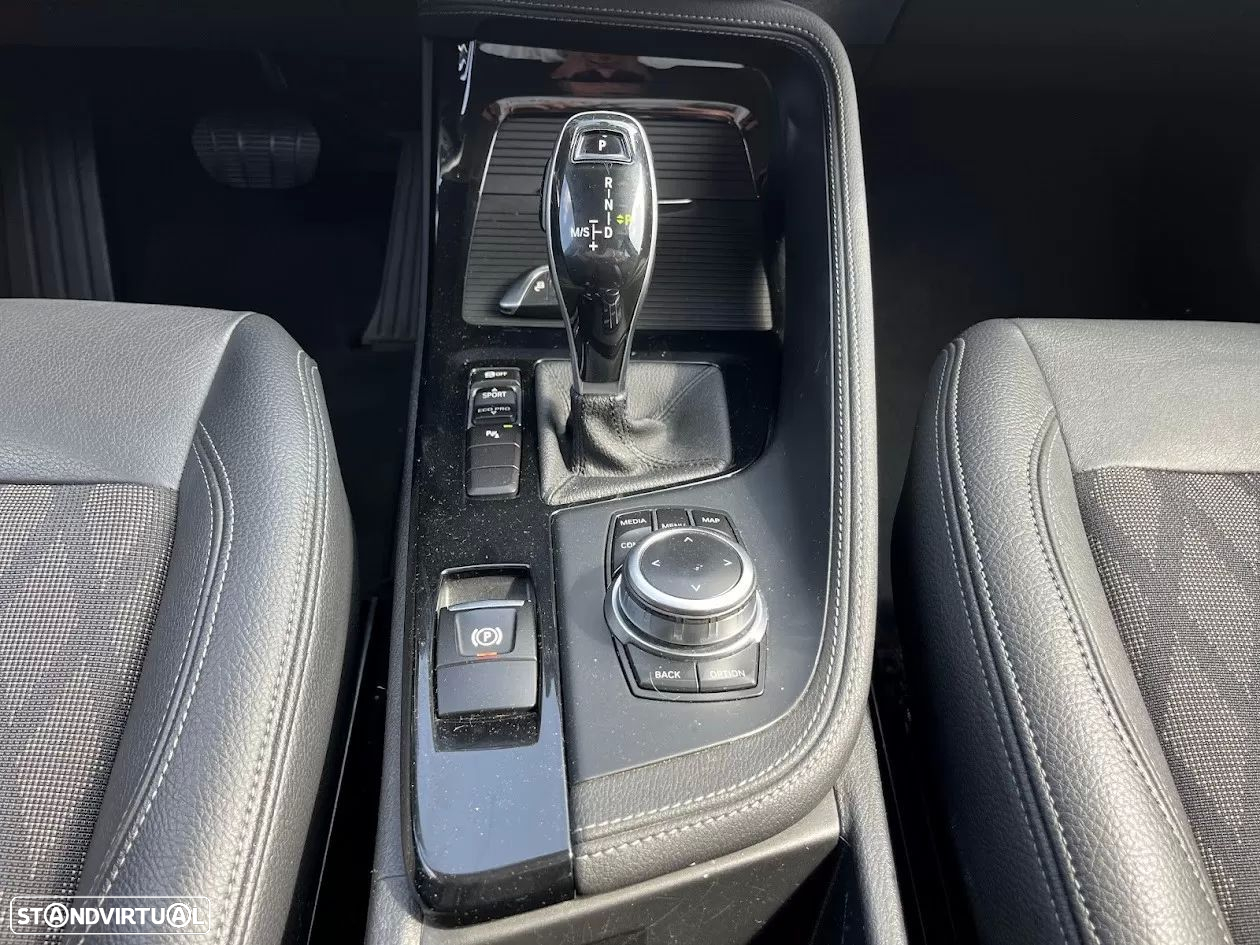 BMW X1 16 d sDrive Auto - 24