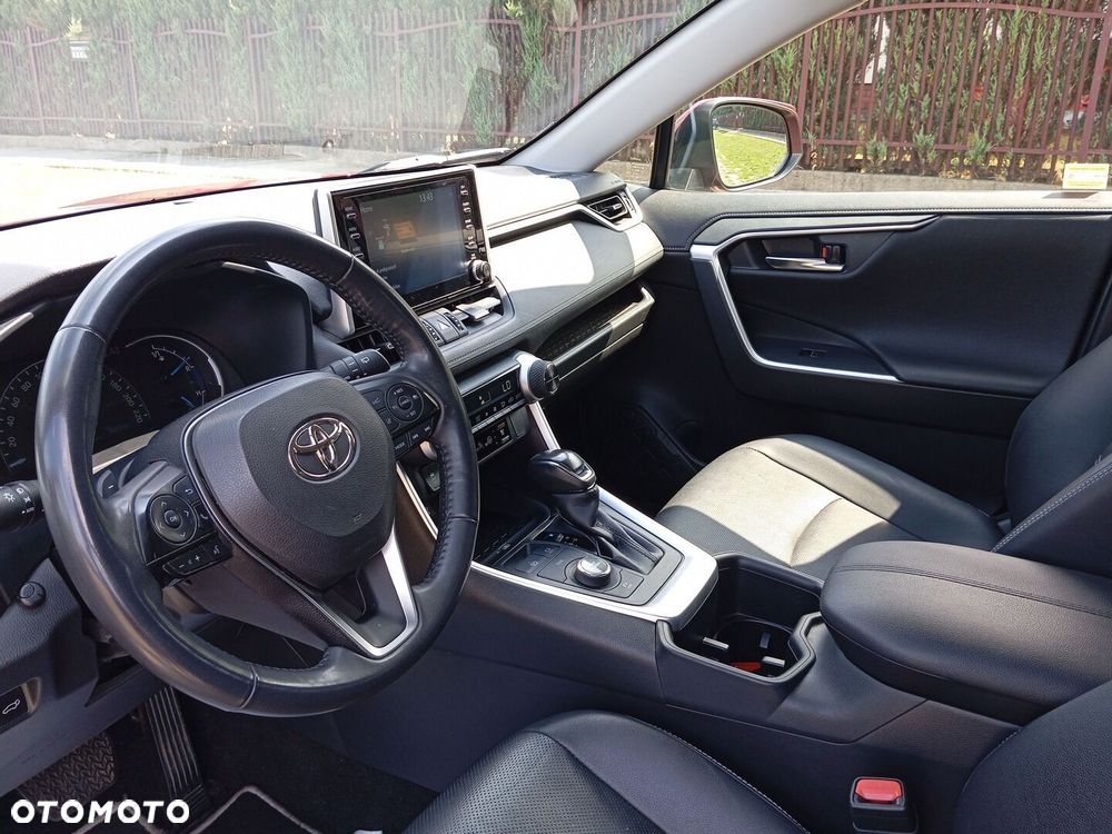 Toyota RAV4 - 11