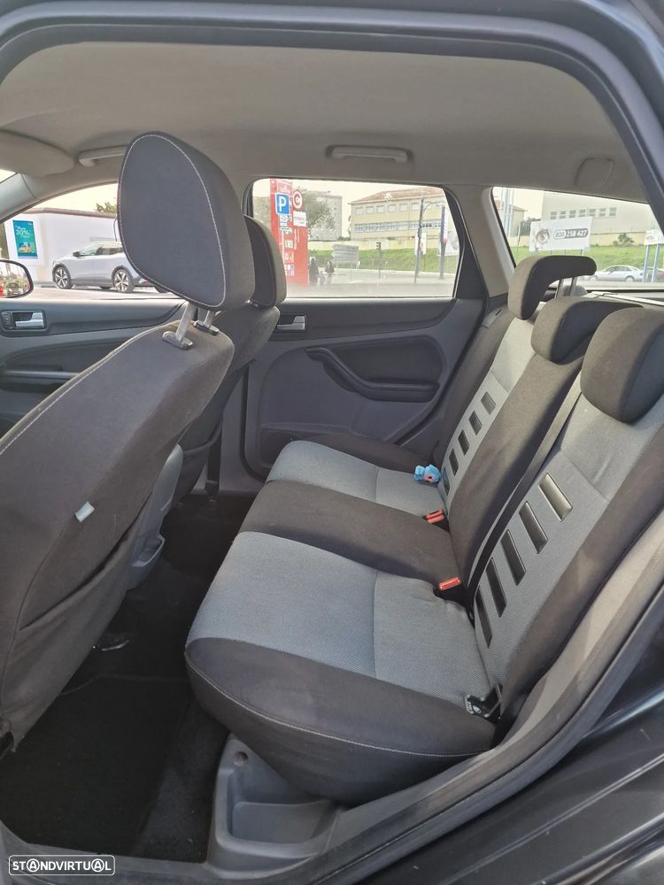 Ford Focus SW 1.6 TDCi ECOnetic - 6