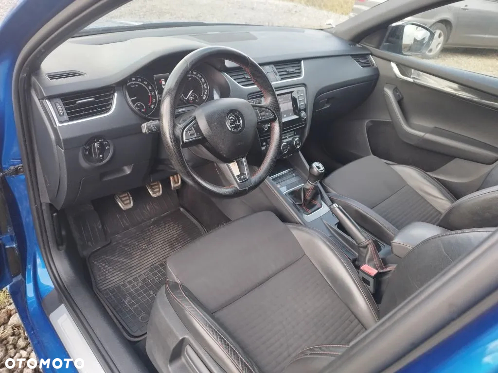 Skoda Octavia 2.0 TDI RS - 9