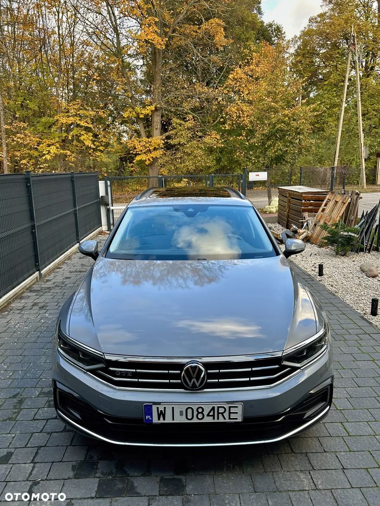 Volkswagen Passat 2022 photo 2