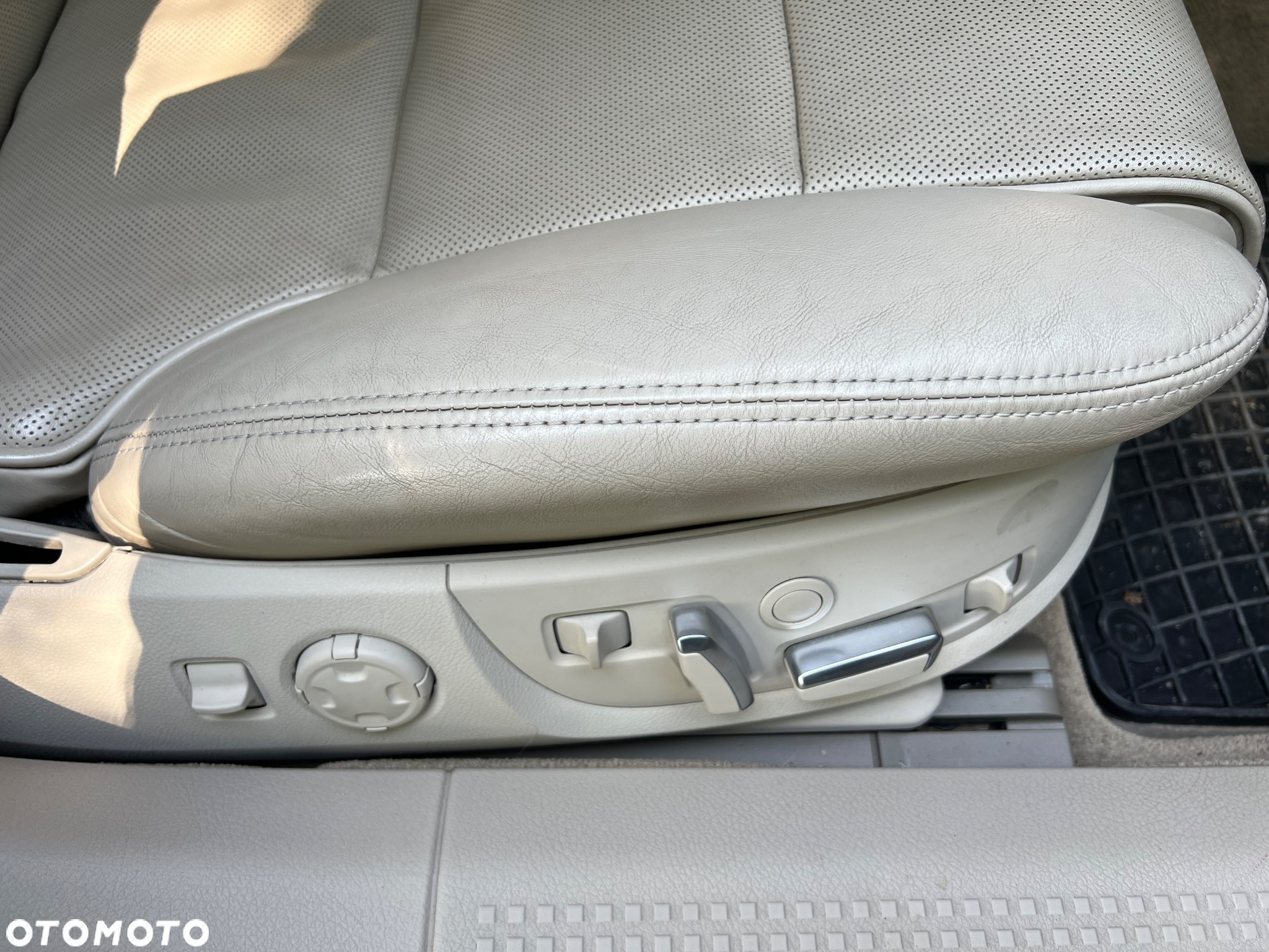 Audi A8 4.2 TDI DPF Quattro - 24