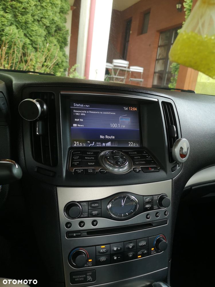 Infiniti G G37 - 10