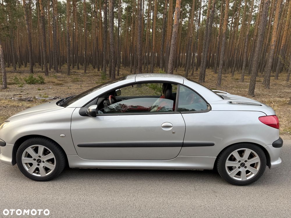 Peugeot 206 CC - 2