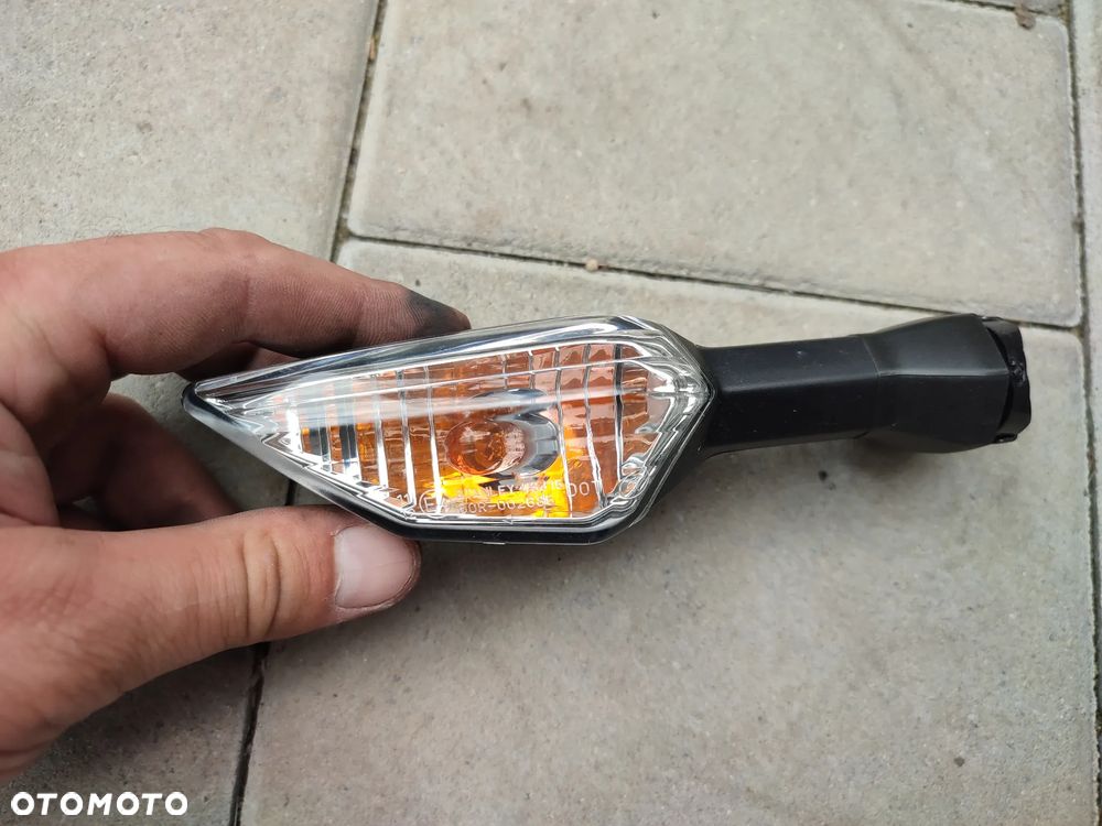 Kierunkowskaz lewy tył Kawasaki Z650 - 2