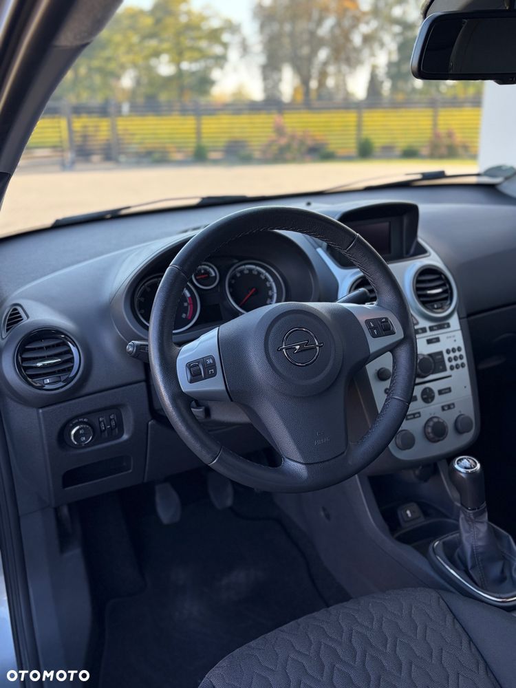 Opel Corsa - 31