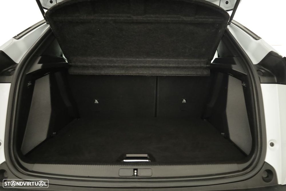 Peugeot 2008 1.2 PureTech Allure - 22