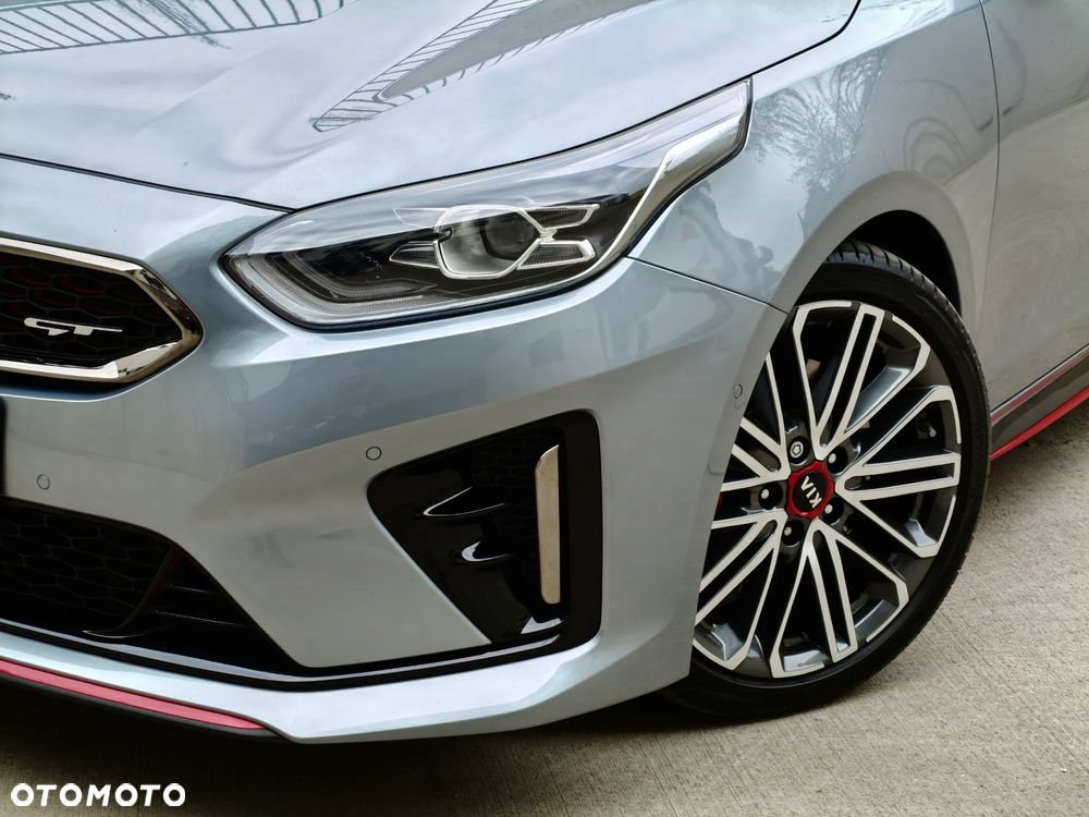 Kia ProCeed - 19