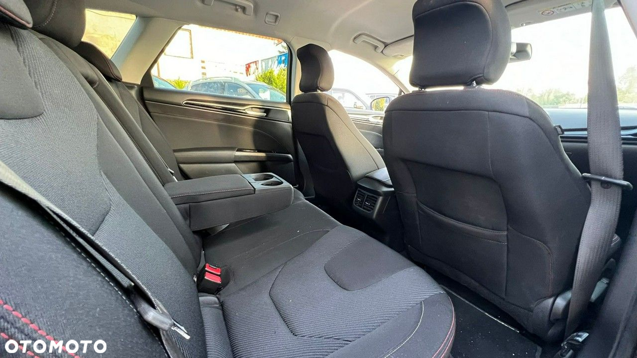 Ford Mondeo - 11