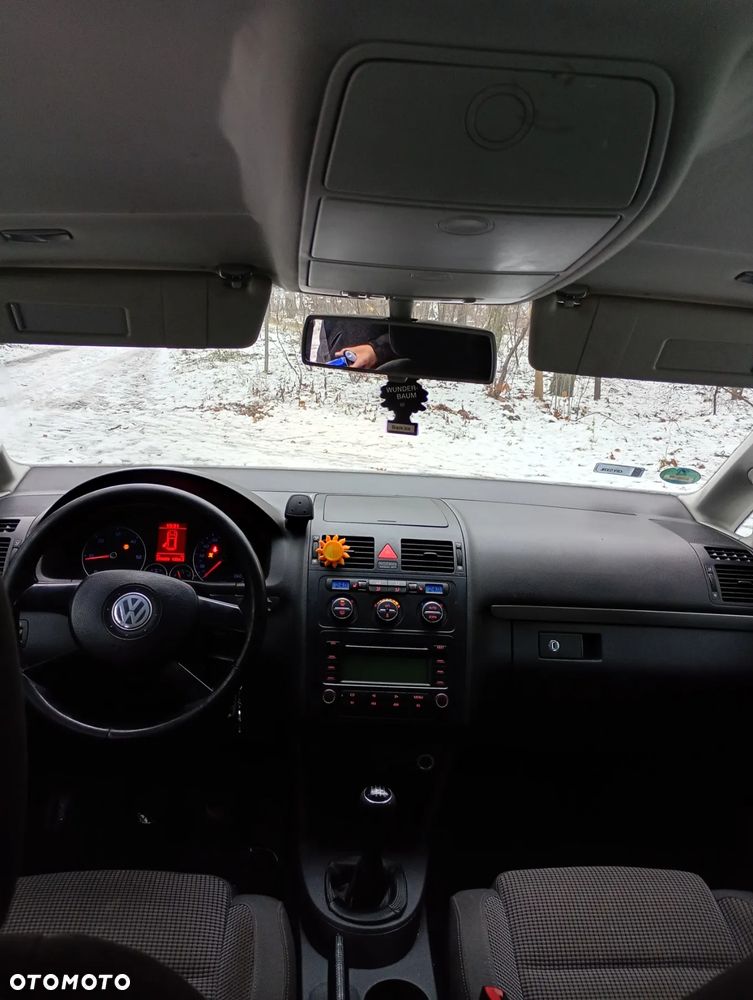 Volkswagen Touran 2.0 TDI Trendline - 11