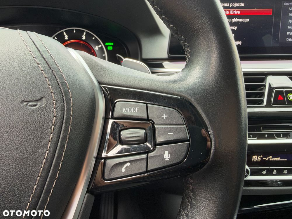 BMW Seria 5 520d Sport Line sport - 31